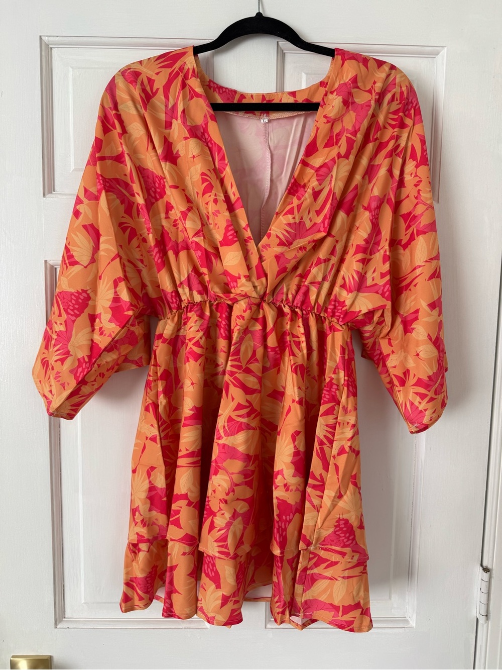 Short Floral V-Neck Mini Dress in Orange and Pink
